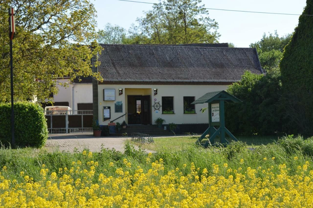 Hotel Gaststatte "Zum Fahrmann" Walternienburg Esterno foto